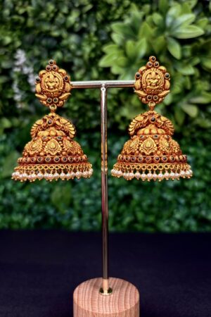 antique jhumka