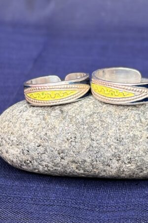 Leaf Motif Yellow Enamel Toering