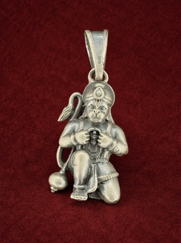 Devotional Hanuman Pendant – Bhakti Form (small)
