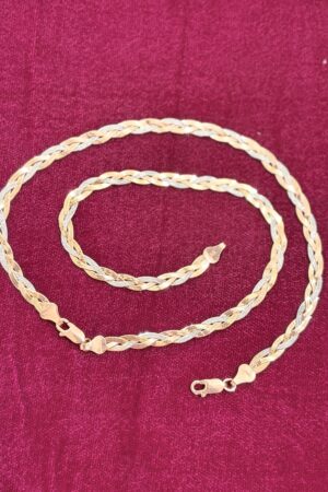 Dual-Tone Braided Anklet with Elegant Weave Design