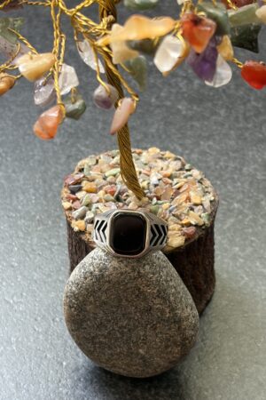 Bold Onyx-Inspired Geometric Signet Ring (size 21)