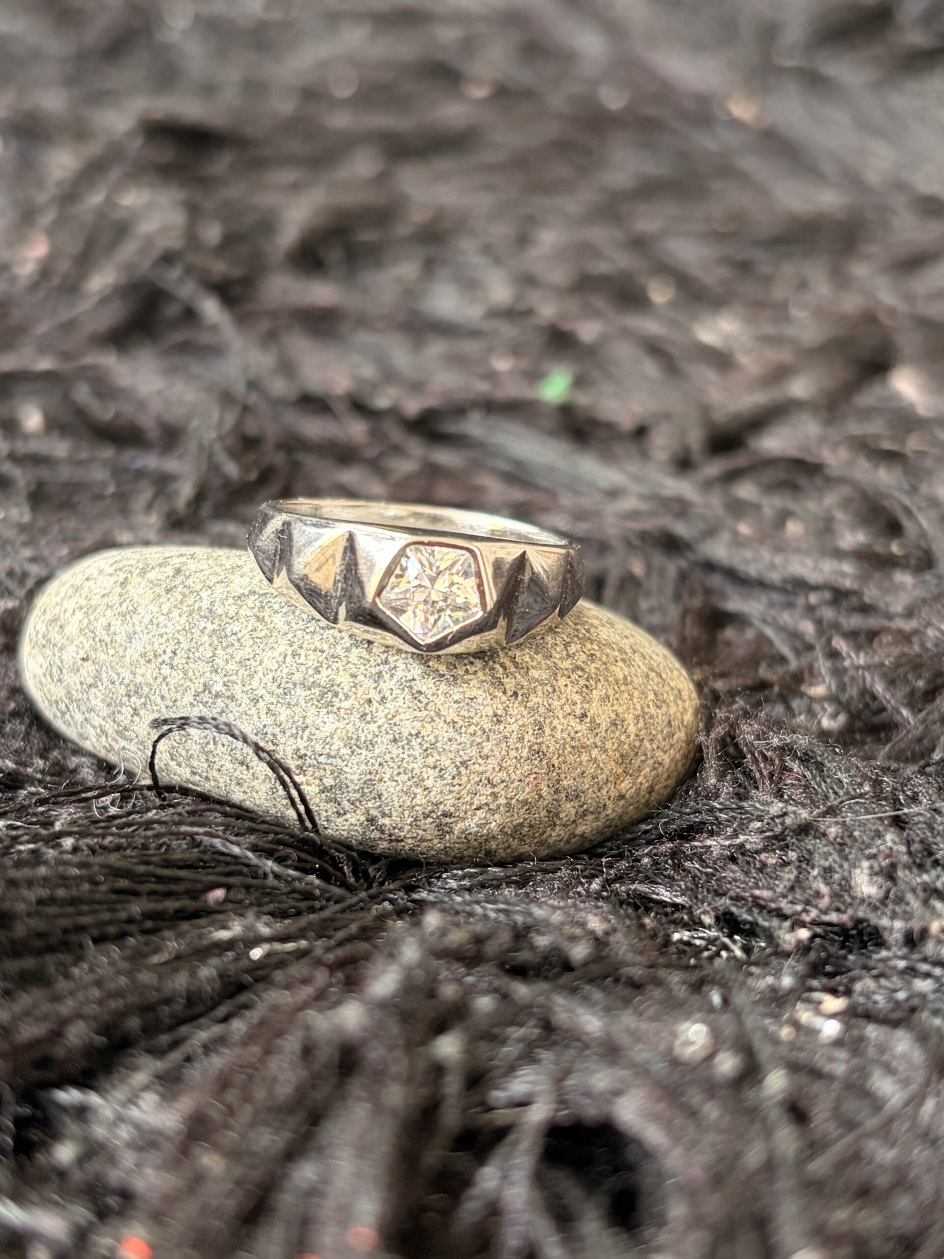 Geometric Solitaire Silver Ring with Faceted Band (size 24)