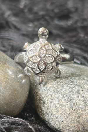 Elegant Turtle Motif Silver Ring (size 20)