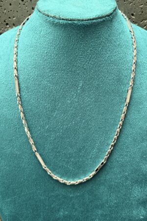 Elegant Silver Designer Link Chain with Textured Bar Accents