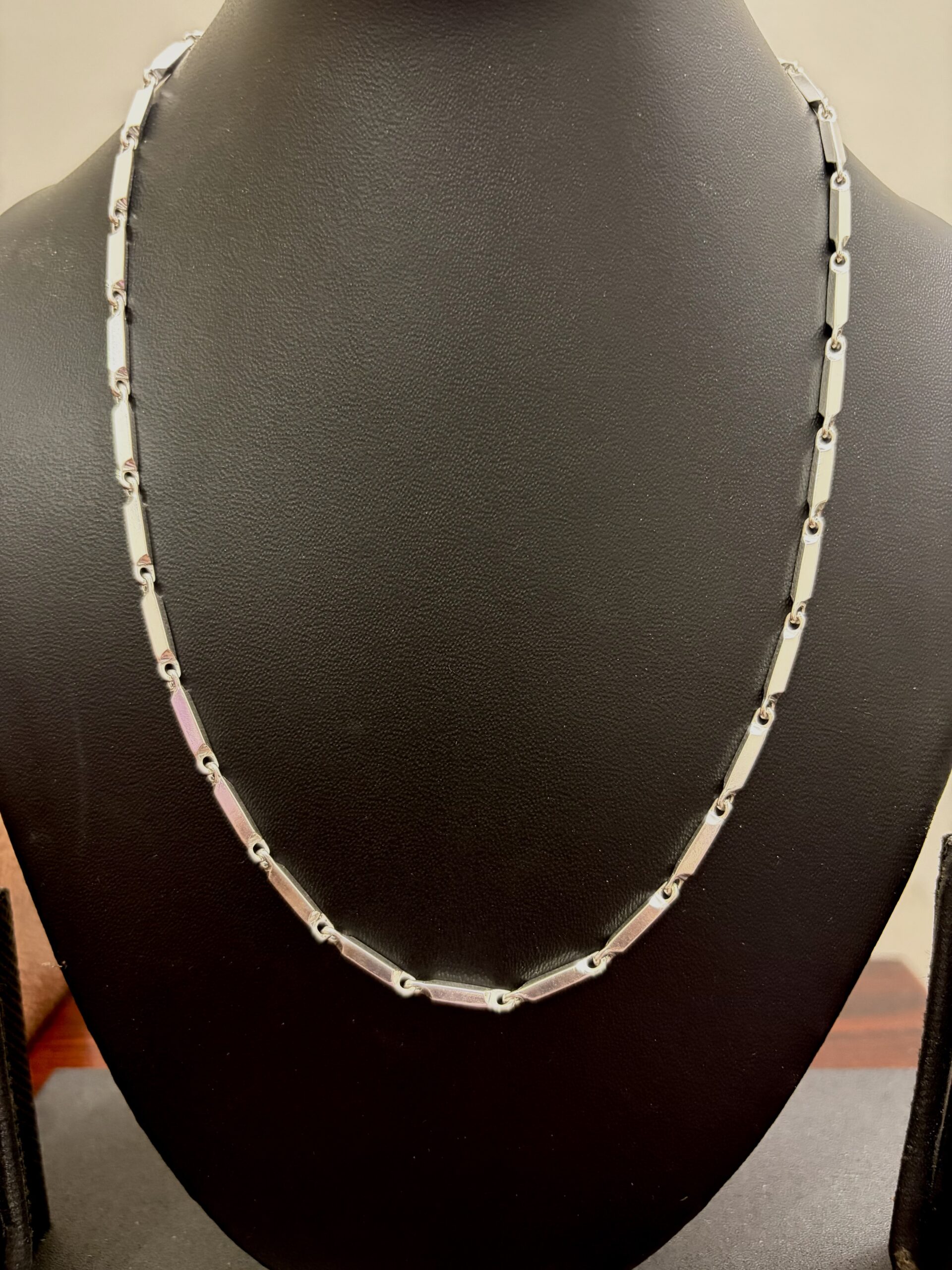 Modern Geometric Silver Link Chain Necklace