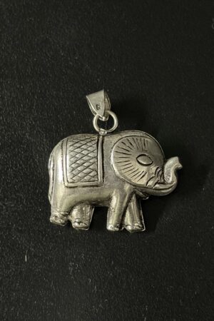 Vintage Elephant Motif Silver Pendant