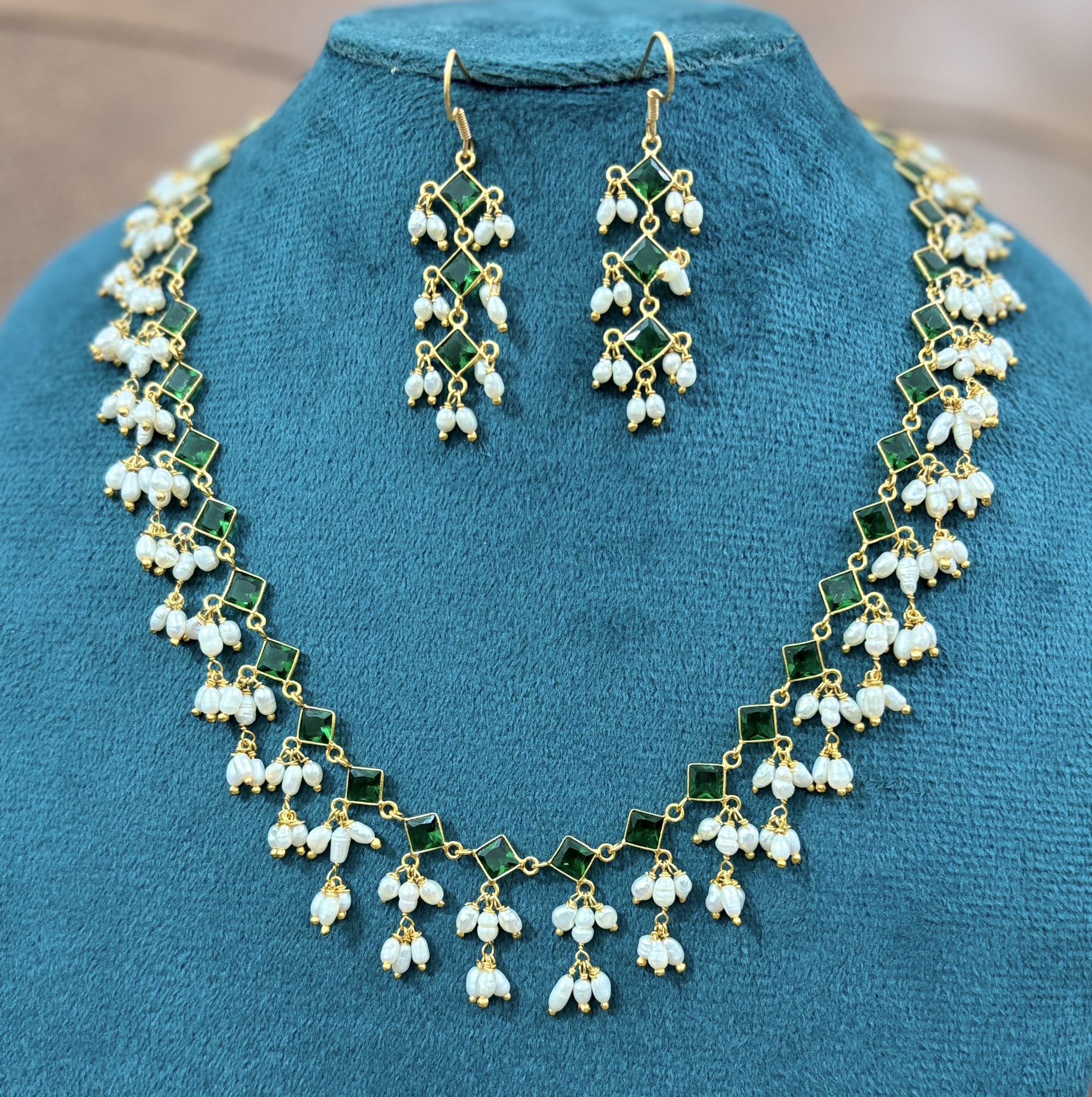 Emerald Elegance Rice Pearl Drop Necklace Set