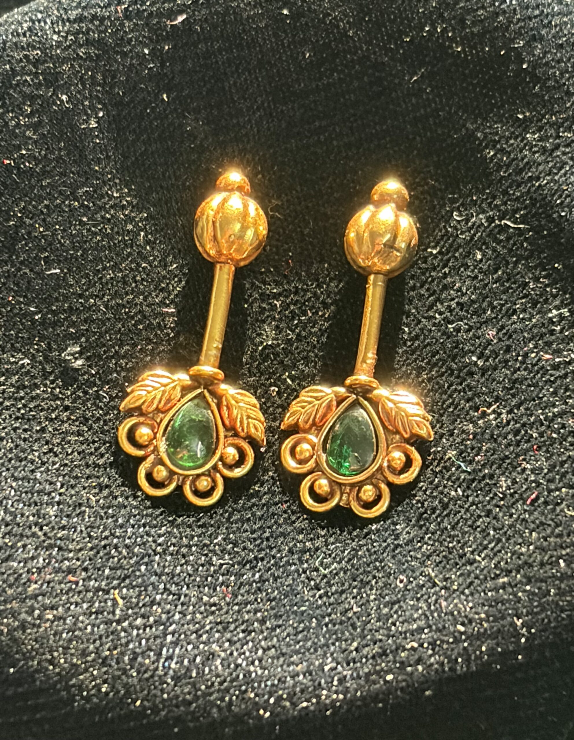 Antique Emerald Leaf Bugadi Earrings