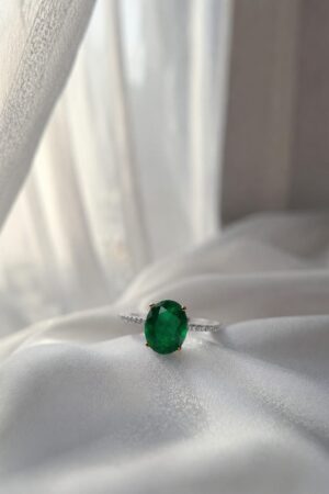 Emerald Elegance Solitaire Ring (size 7 )