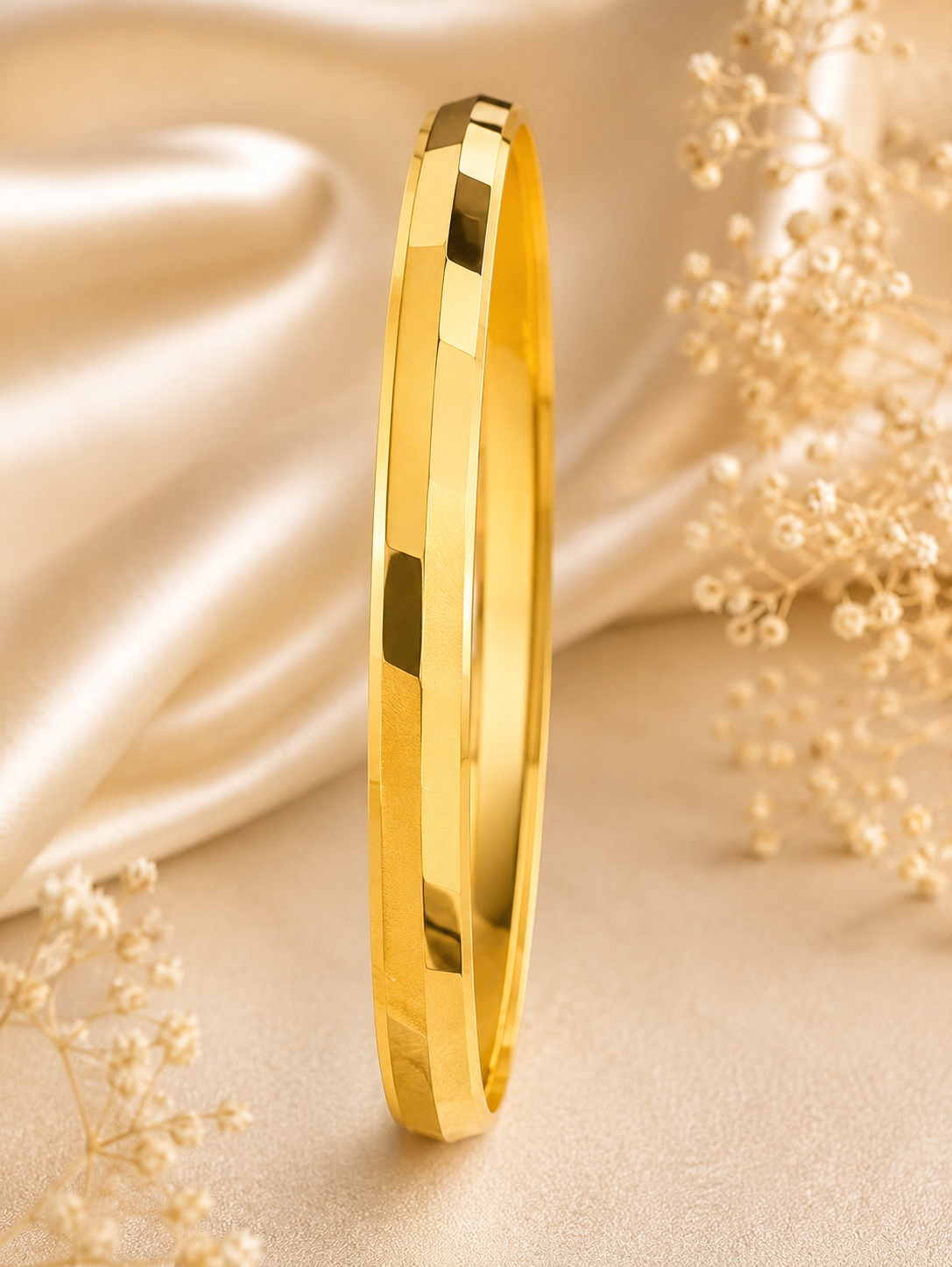 Regal Faceted Mirror Finish Gold Kada