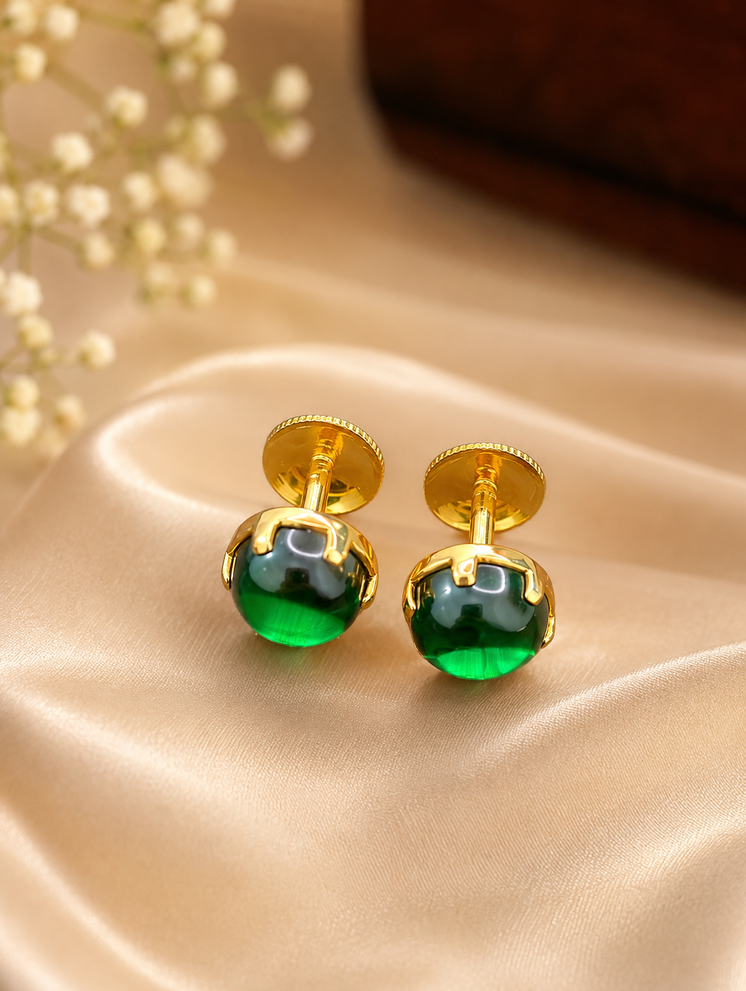 Royal Emerald Glow Solitaire Stud Earrings