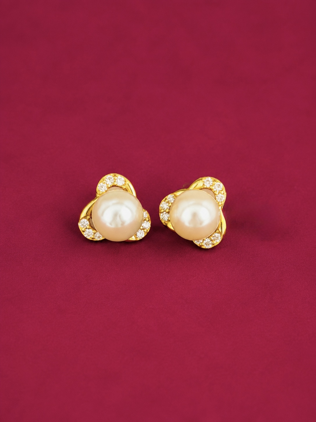 Pearl Blossom Sparkle Stud Earrings