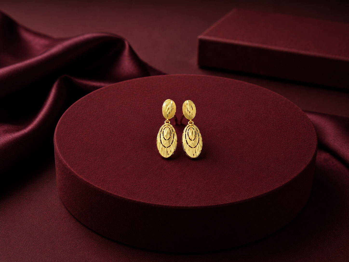 Royal Oval Harmony Gold Necklace Set - Image 3