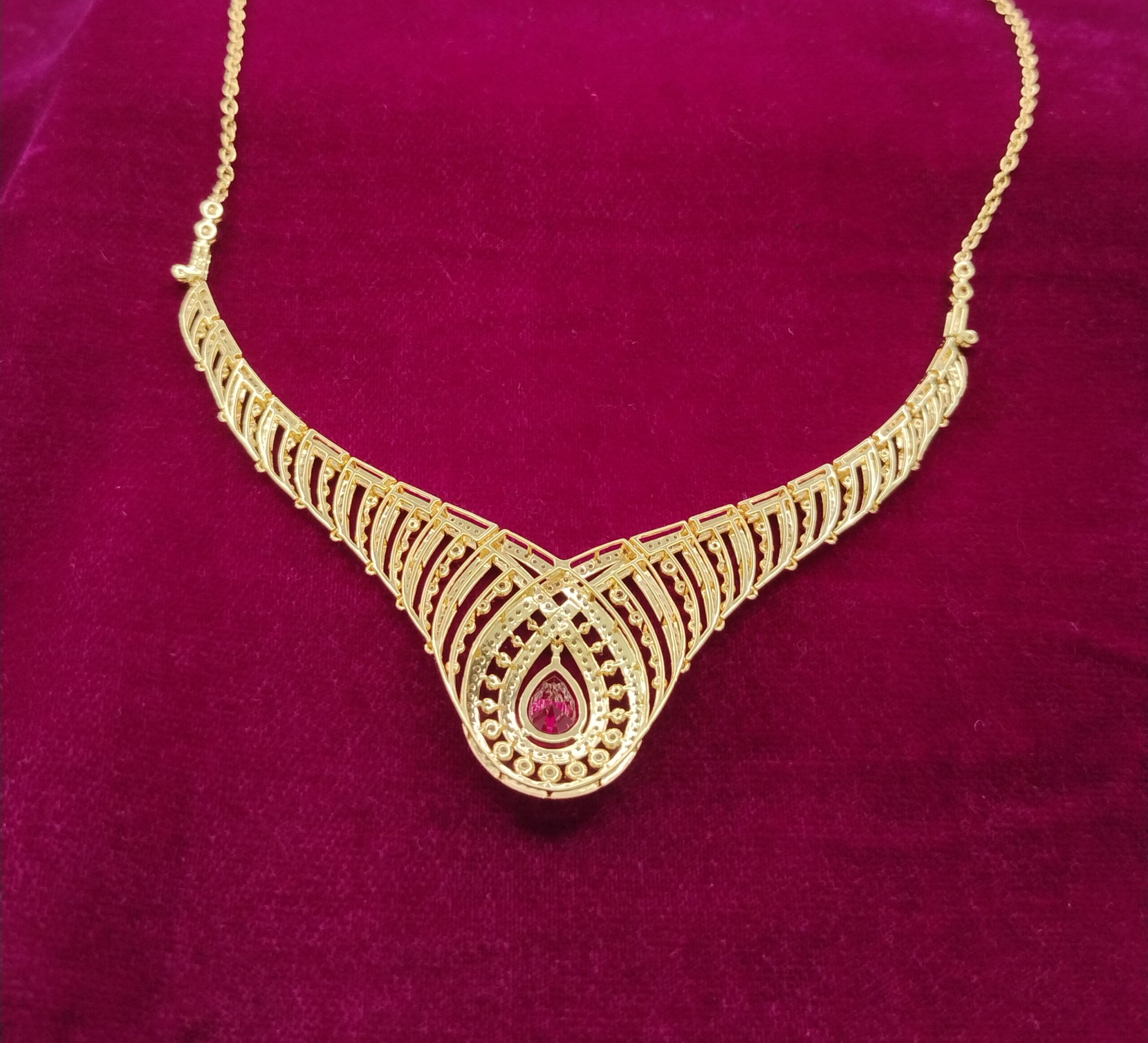 Royal Ruby Radiance Necklace Set - Image 3