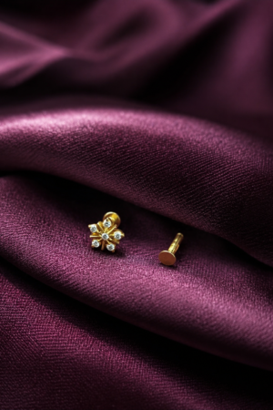 Golden Starburst Diamond Floral Nose Pin