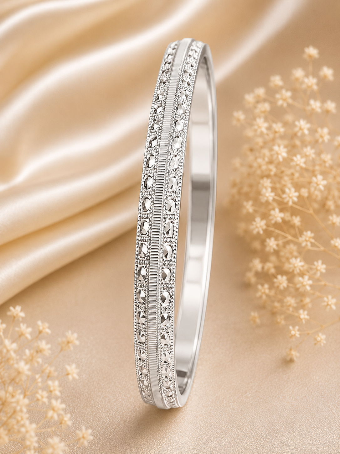 Regal Beaded Border Silver Kada