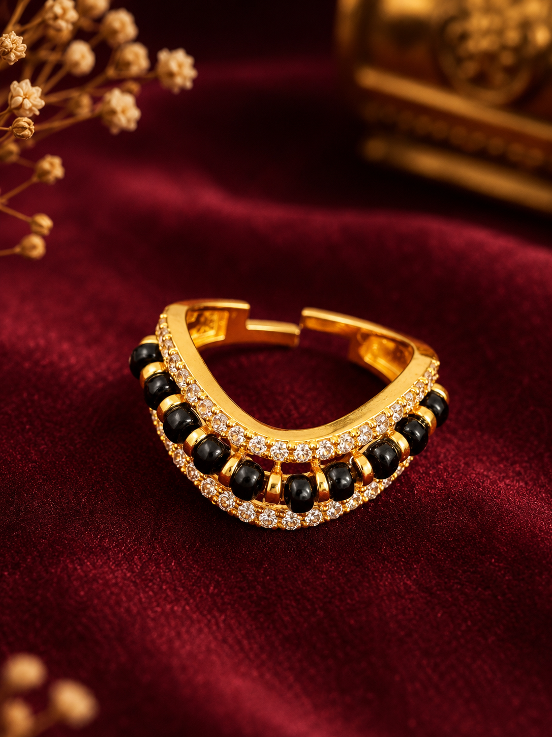 Royal Black Bead Elegance Vanki Ring