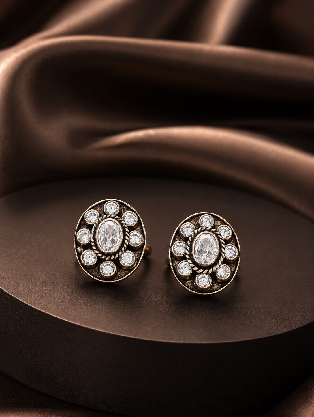 Vintage Oval Halo Toe Ring