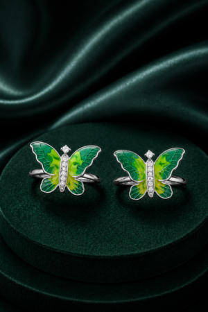 Emerald Flutter Butterfly Toe Ring