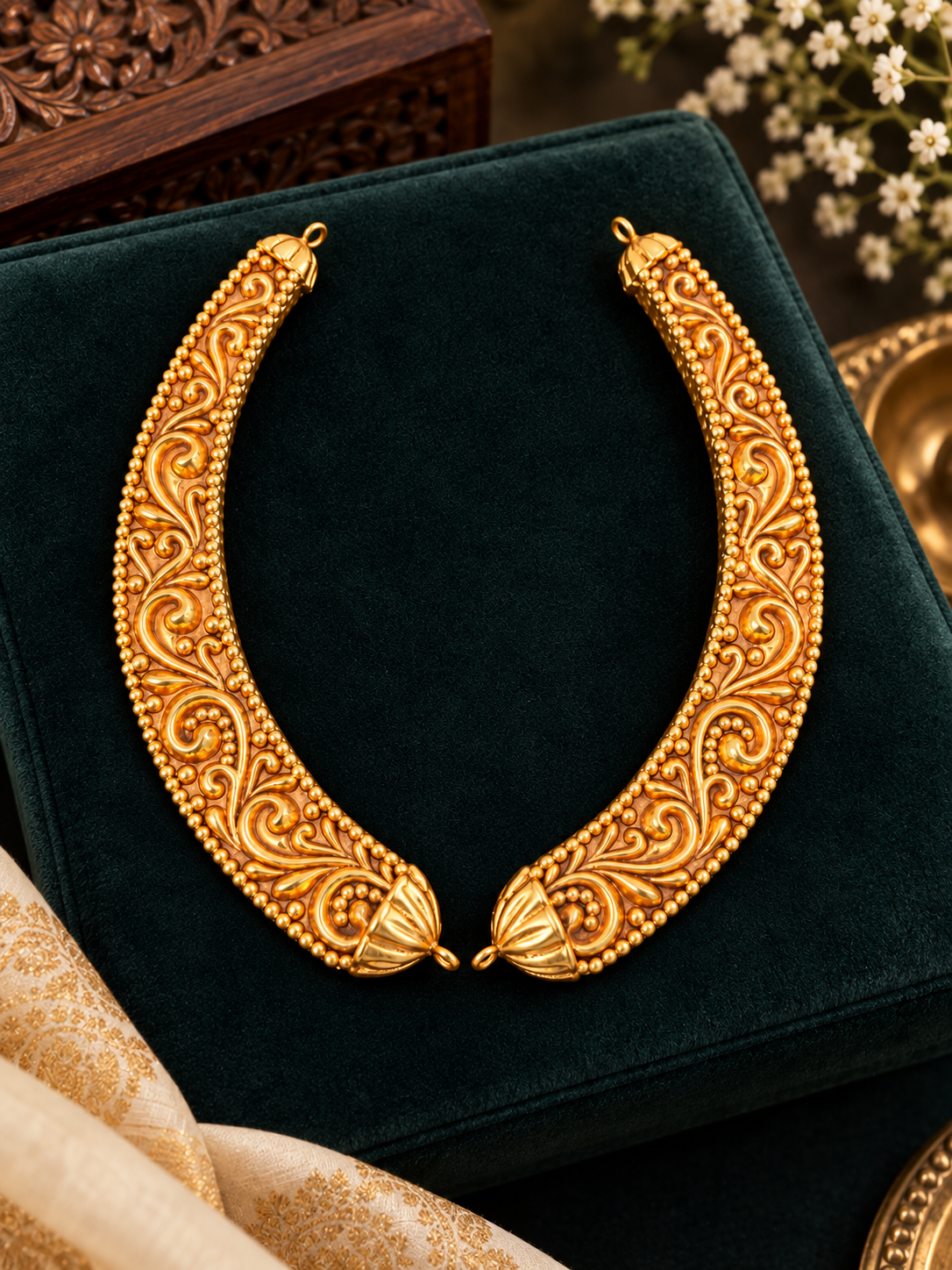 Regal Nakshi Scrollwork Kanti