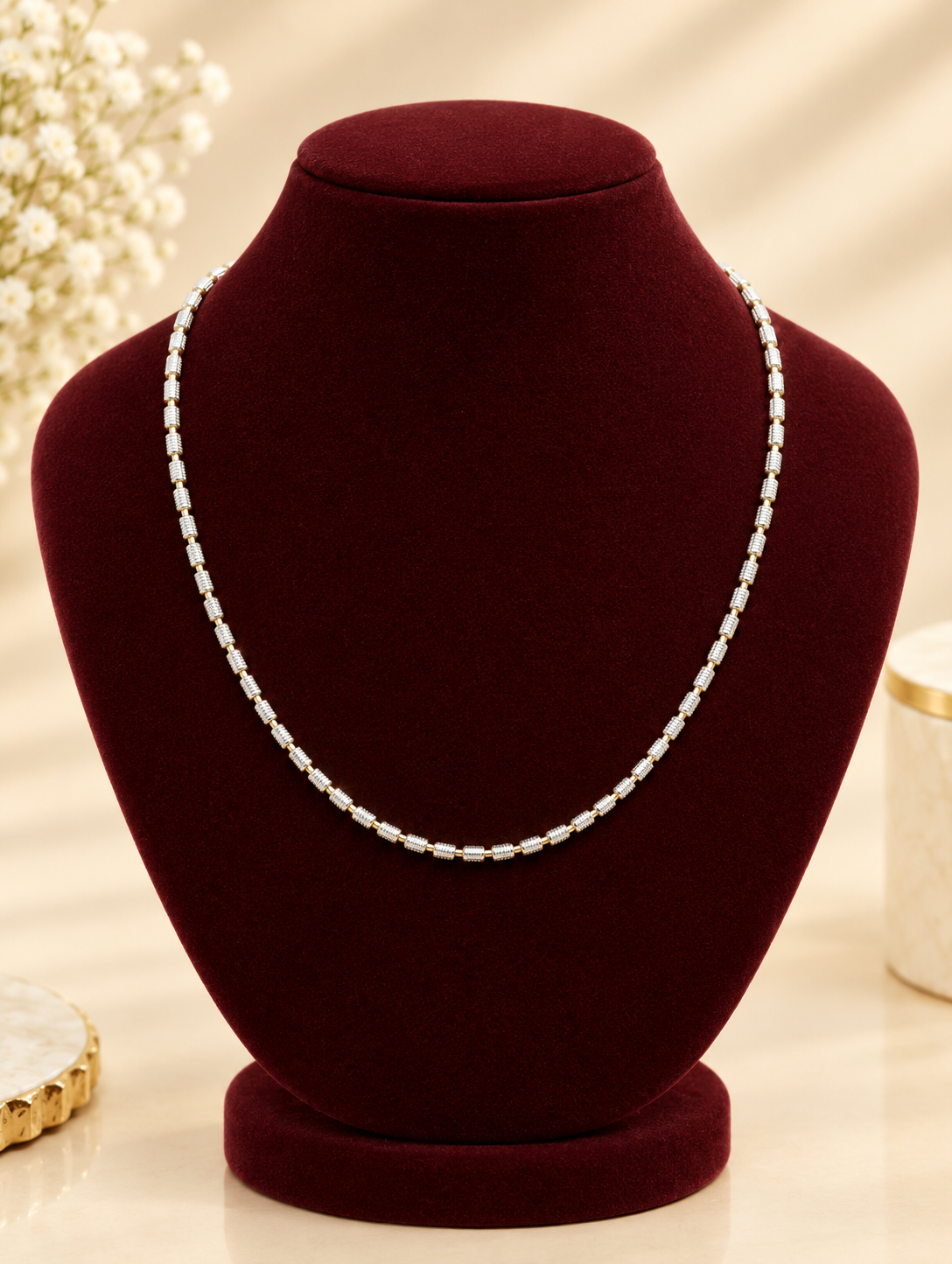 Radiant Dual-Tone Barrel Link Chain